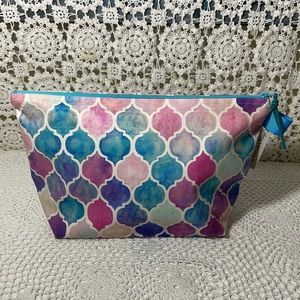 Mrs Brown’s Bags Large makeup/toiletries bag NEW